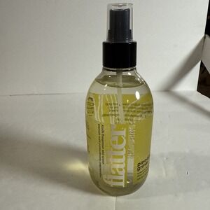 FLATTER‎ Pineapple Grove Smoothing Fabric Spray 8.4 fl oz